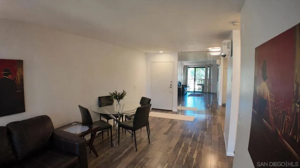 https://zimg.paragon.ice.com/ParagonImages/Property/PA/SDMLS/260009460/12/533/400/79dfa015cf3075cd80c0401ad4d45dd0/3/846eee00f81e60051f5441d5c6892b70/260009460-e4b22fe8-dae5-4f86-afd9-f8fa6e74aea5.JPG