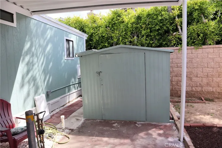 Shed