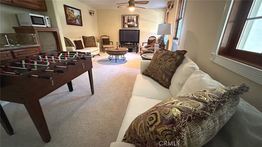 28620 Manitoba, Lake Arrowhead, California 92352
