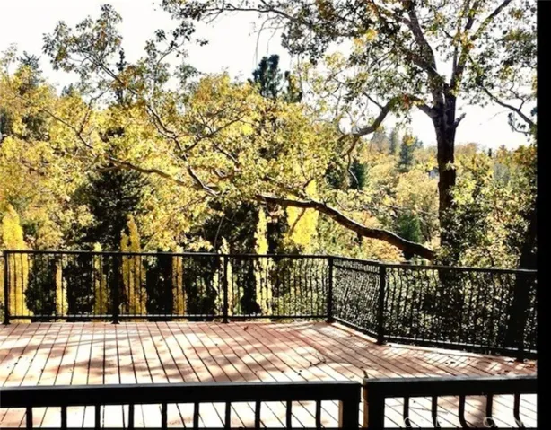 28620 Manitoba, Lake Arrowhead, California 92352
