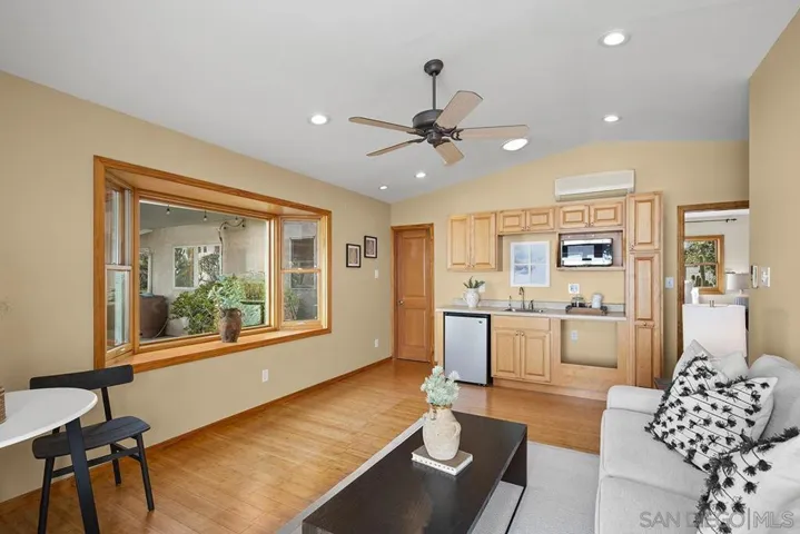 7355 Florey Court, San Diego, California 92122