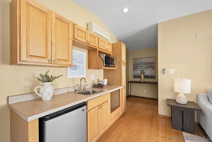 7355 Florey Court, San Diego, California 92122