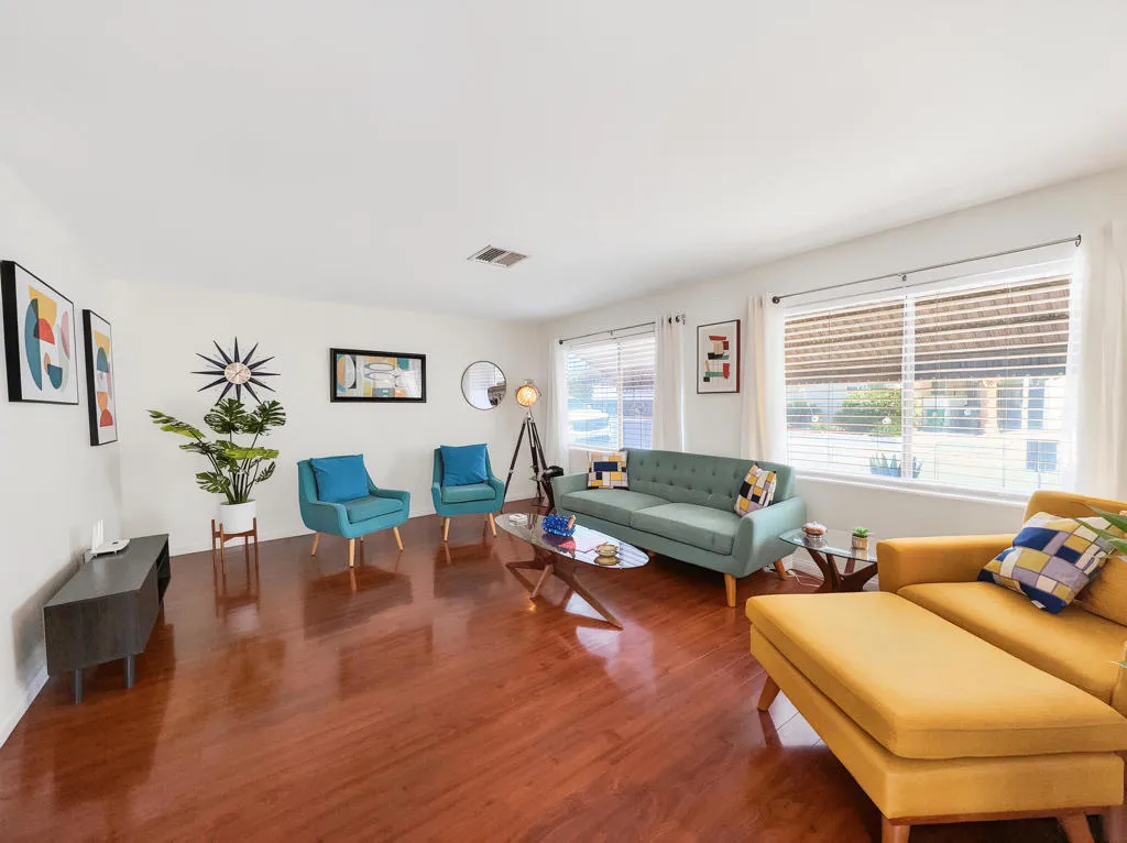 18-interior_living_room_1