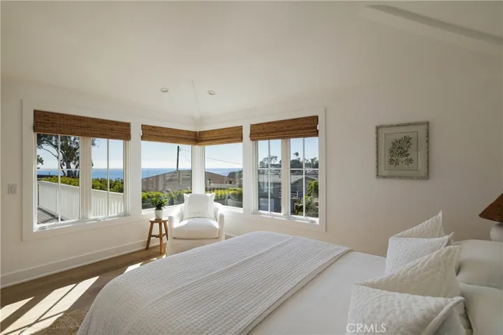 Upstairs Guest En-Suite Bedroom
