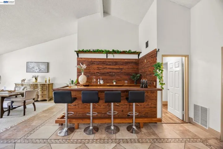 2857 Randall Way, Hayward, California 94541
