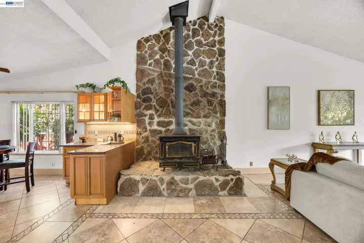 2857 Randall Way, Hayward, California 94541