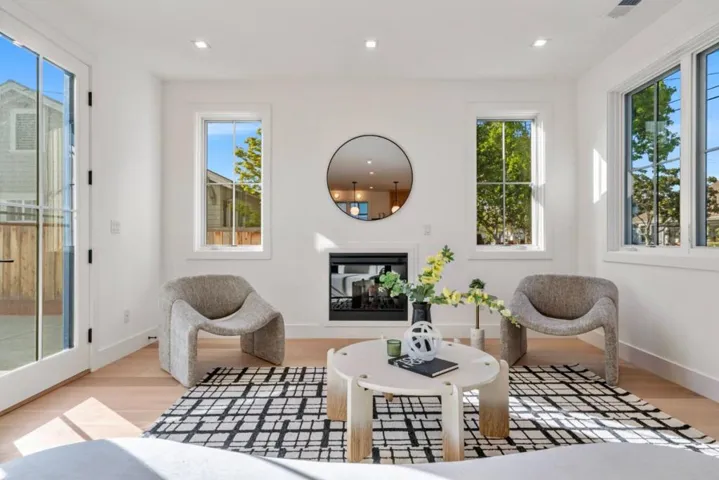 739741 Linden Avenue, Burlingame, California 94010