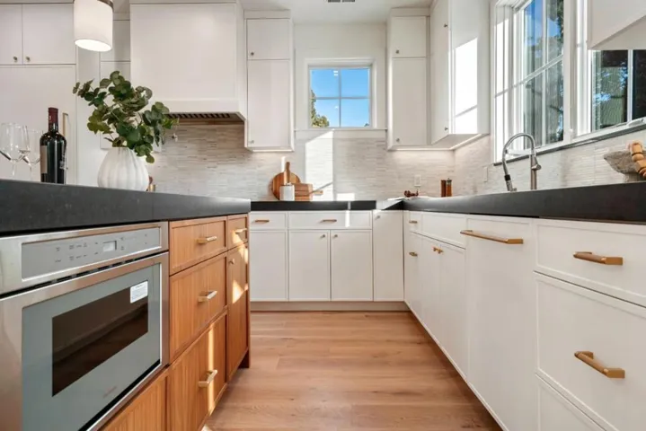 739741 Linden Avenue, Burlingame, California 94010