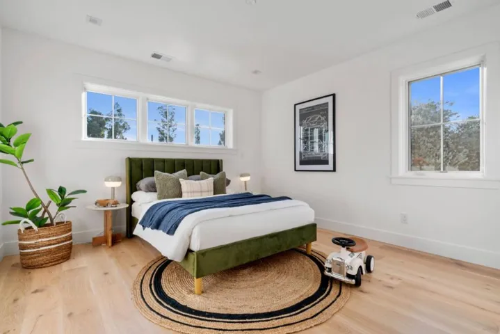 739741 Linden Avenue, Burlingame, California 94010