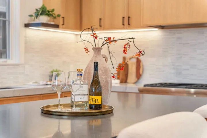 739741 Linden Avenue, Burlingame, California 94010