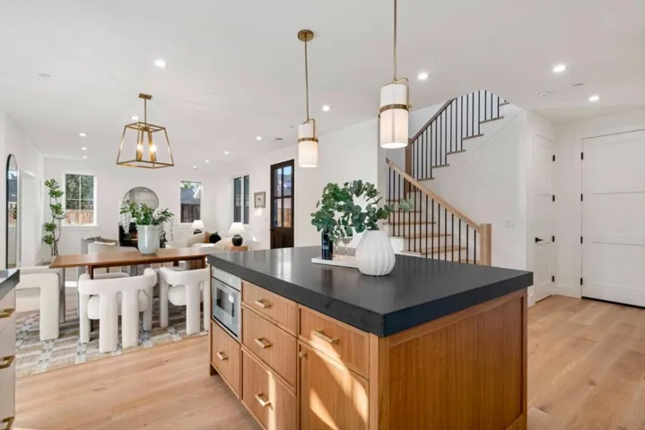 739741 Linden Avenue, Burlingame, California 94010