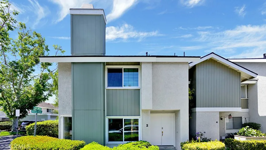 2 Sunflower, Irvine, California 92604