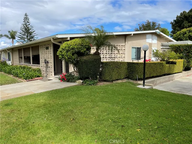 1740 Sunningdale Rd 16g Road 16g, Seal Beach, California 90740