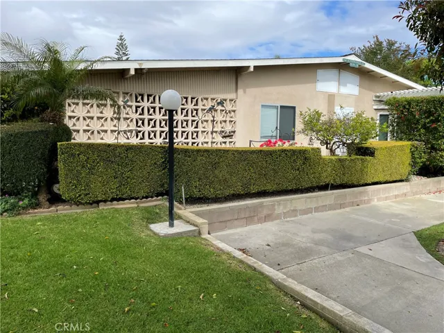 1740 Sunningdale Rd 16g Road 16g, Seal Beach, California 90740