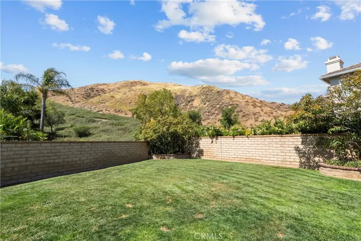 28932 Rock Canyon Drive, Saugus, California 91390