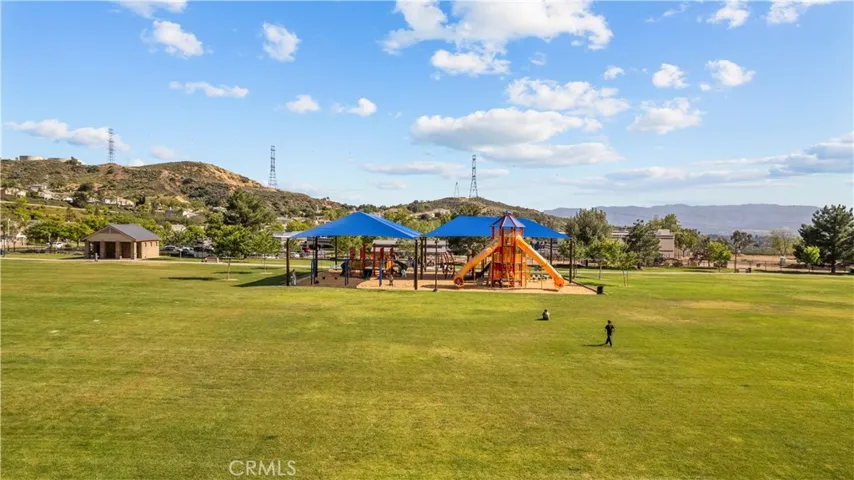 Pacific Crest Park has great walking and playground