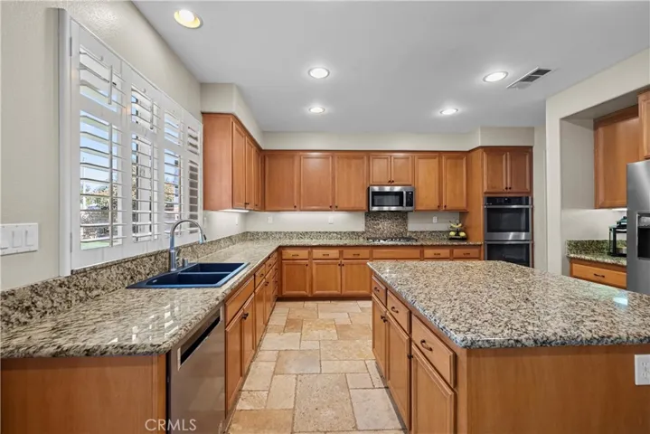 28932 Rock Canyon Drive, Saugus, California 91390