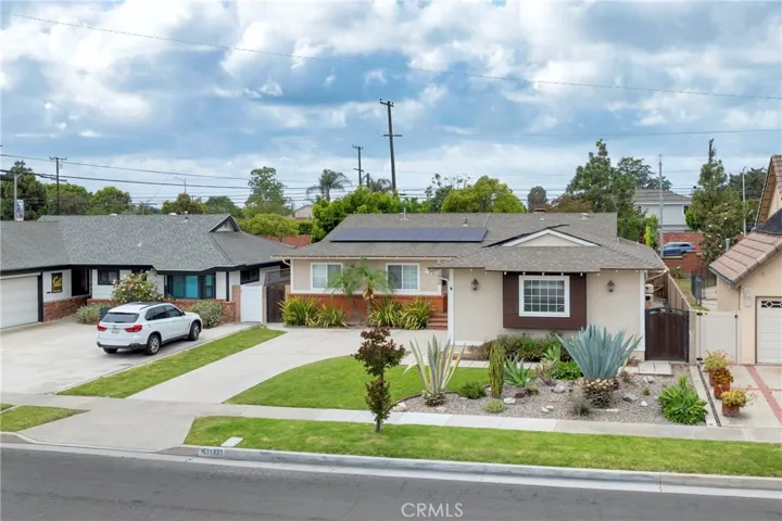 11831 Paseo Bonita, Los Alamitos, California 90720