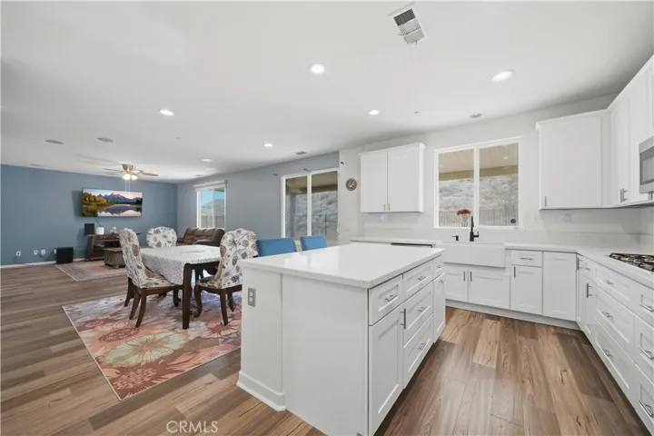 34308 Heather Ridge, Lake Elsinore, California 92532