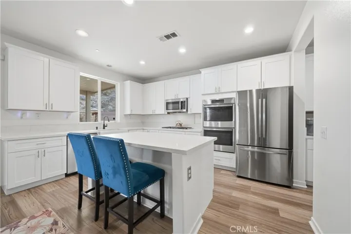 34308 Heather Ridge, Lake Elsinore, California 92532