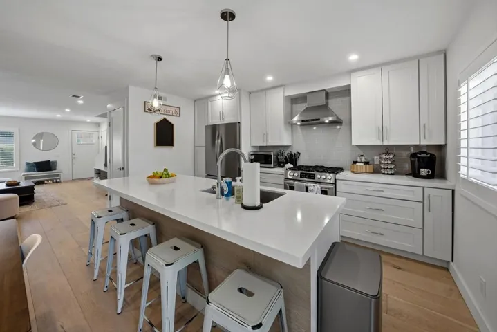 Island Kitchen