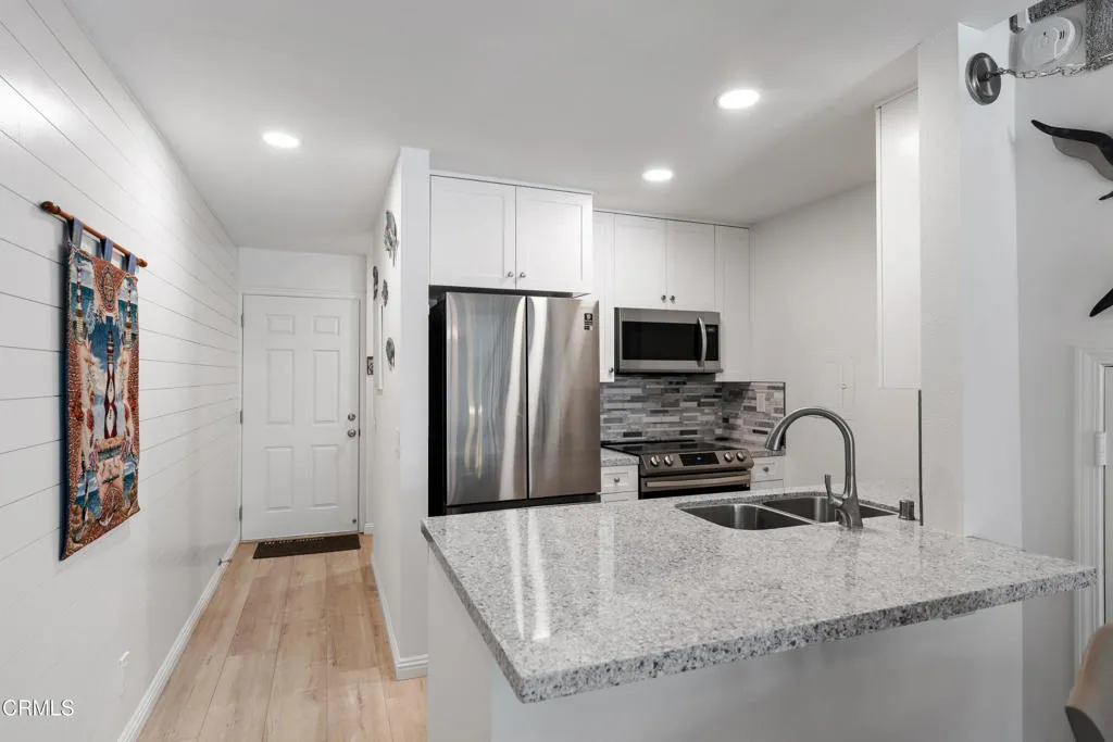 234 East Surfside Dr mls-4