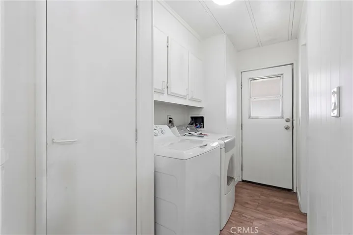 Laundry Side door Entry