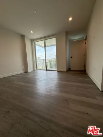 132 Rosemont Avenue 301, Los Angeles, California 90026