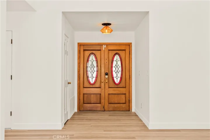 Entry w/ Coat Closet