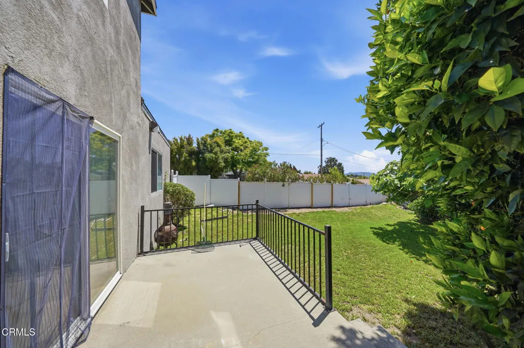 3302 Community Ave 53