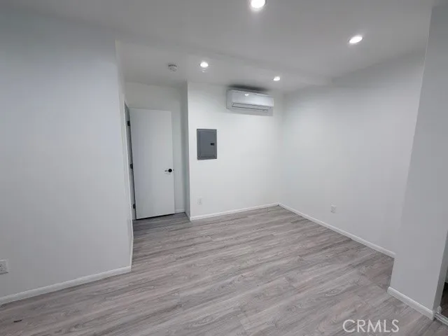 6827 Radford, North Hollywood, California 91605