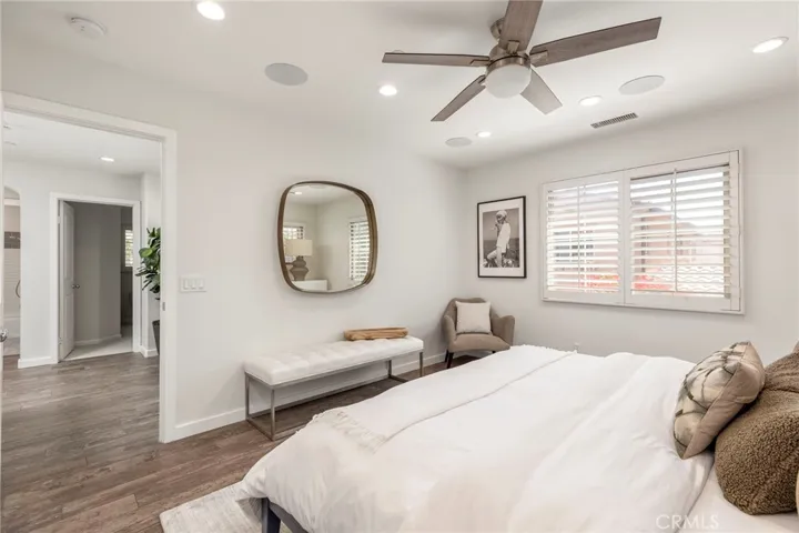 Primary Bedroom
Ceiling Fan