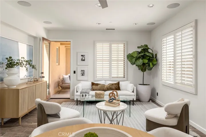 Family Room
Recessed Lighting
