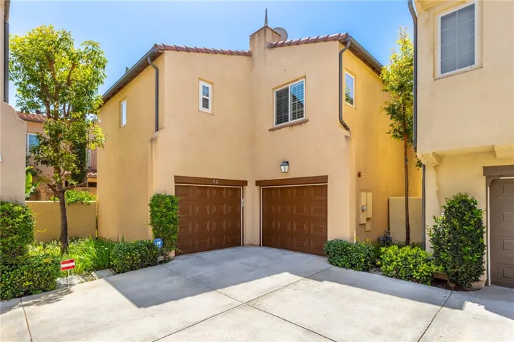 2 Single Car Garages
Direct Access