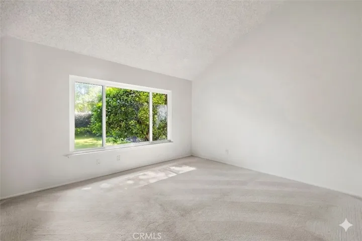 25033 Avenida Balita, Valencia, California 91355