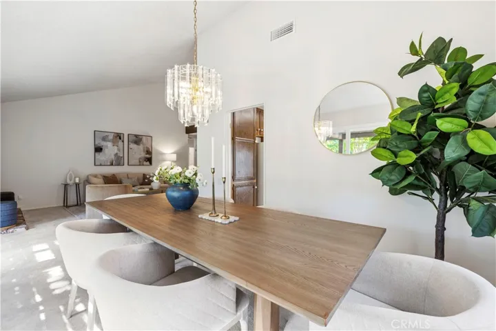 25033 Avenida Balita, Valencia, California 91355
