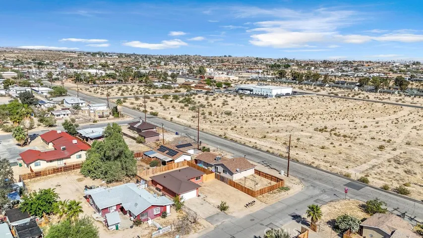 6414 East Court, 29 Palms, California 92277
