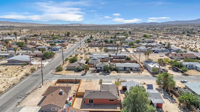 6414 East Court, 29 Palms, California 92277