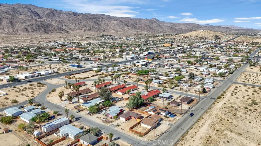 6414 East Court, 29 Palms, California 92277