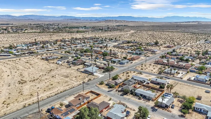 6414 East Court, 29 Palms, California 92277
