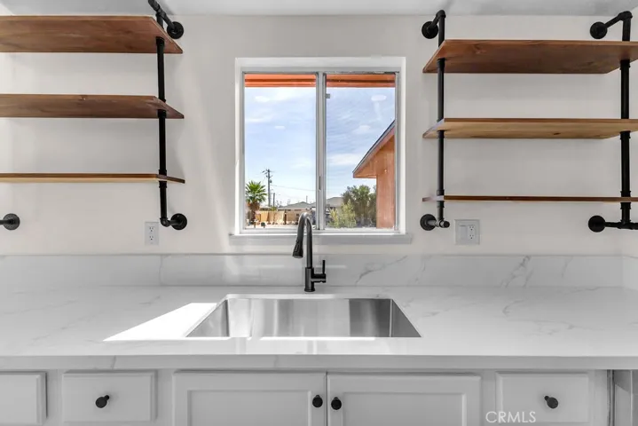 6414 East Court, 29 Palms, California 92277