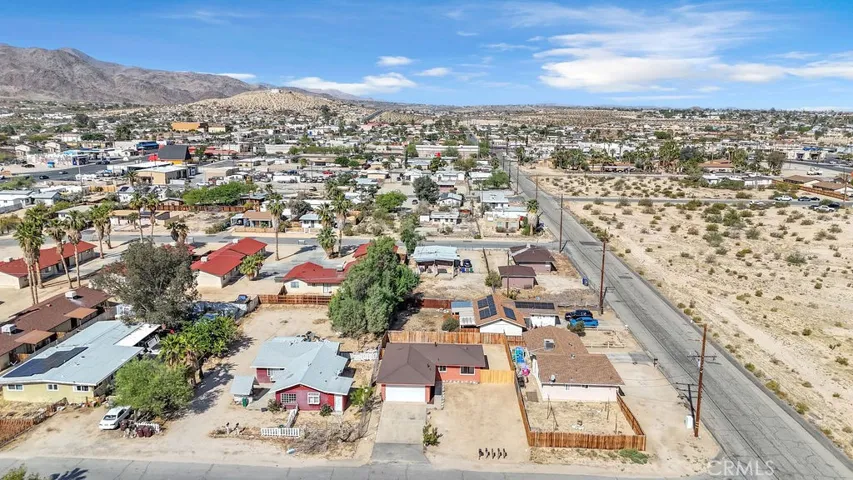 6414 East Court, 29 Palms, California 92277