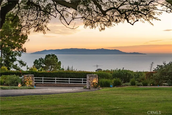 Stunning panoramic ocean and Catalina Island views.
