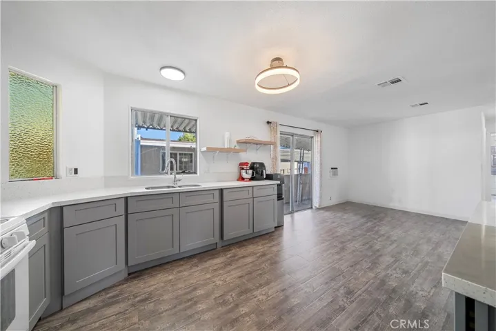 1401 W 9th 148, Pomona, California 91766
