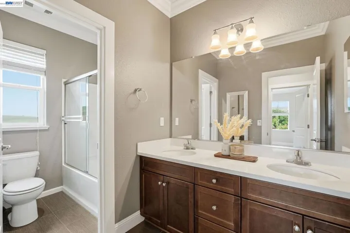 98 Driftwood Cir, Bay Point, California 94565