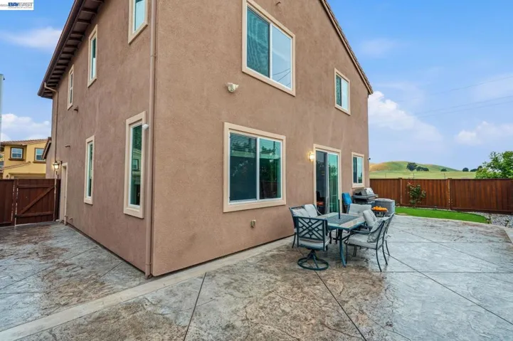 98 Driftwood Cir, Bay Point, California 94565