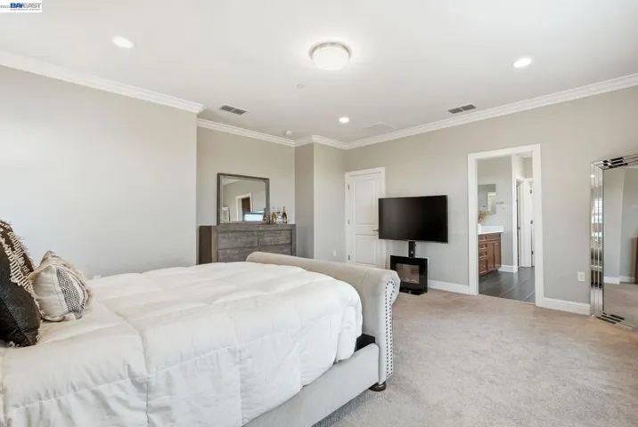 98 Driftwood Cir, Bay Point, California 94565