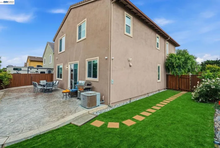 98 Driftwood Cir, Bay Point, California 94565
