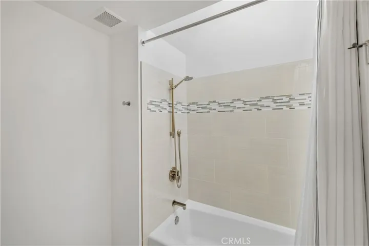 6332 Caminito Del Pastel, San Diego, California 92111