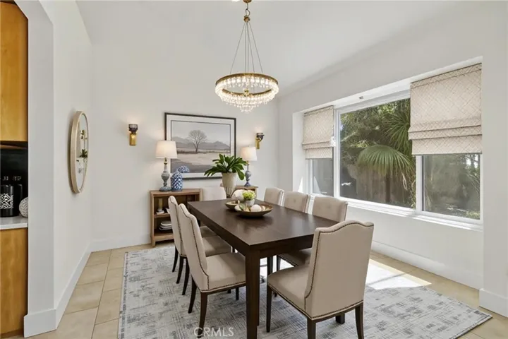 AI GENERATED DINING ROOM
